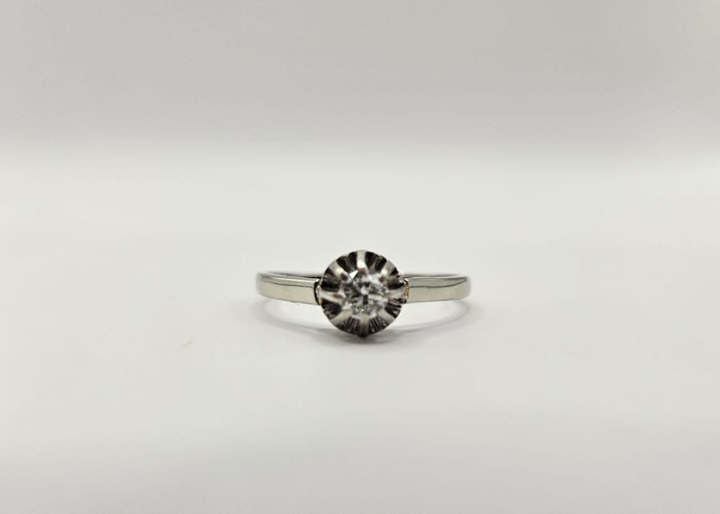 Bague-18 carats Or blanc, Platine- 0.15ct.  Diamant de 1940